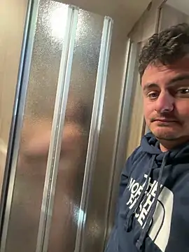 missseduction24 online show from April 7, 9:10 am