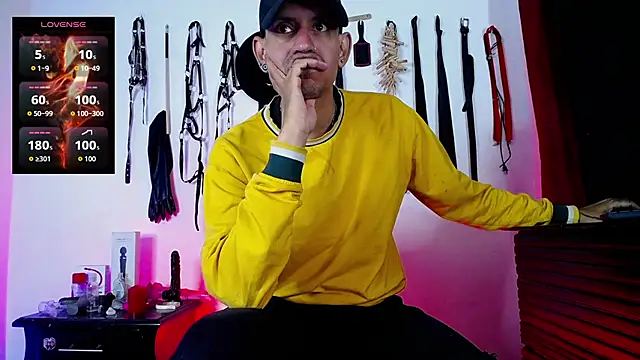 Ashemi iree online show from January 12, 8:25 pm