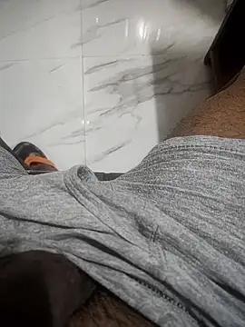 Snapshot of big_cum_load chatting on December 17, 2:45 pm big cum load online show from December 17, 2:45 pm