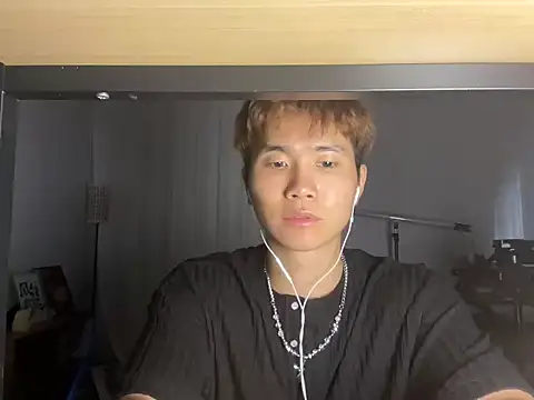 Snapshot of Juhone chatting on November 26, 6:47 am Juhone online show from November 26, 6:47 am