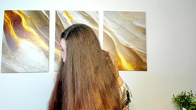 LiraRevery online show from November 25, 3:28 am