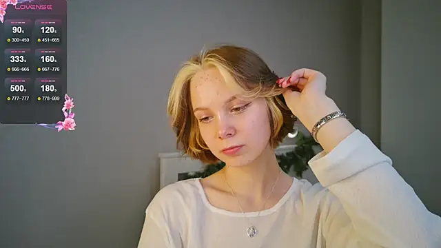 UmbraVelour online show from January 15, 2:32 pm