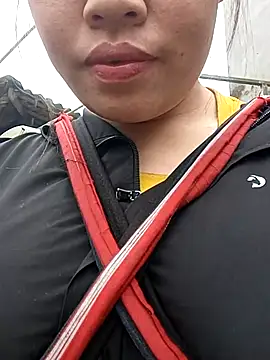 Snapshot of Pampirara chatting on January 15, 1:54 am Pampirara online show from January 15, 1:54 am