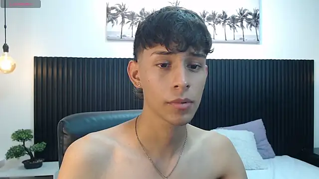 Snapshot of DraxBlade09 chatting on November 20, 8:30 pm DraxBlade09 online show from November 20, 8:30 pm