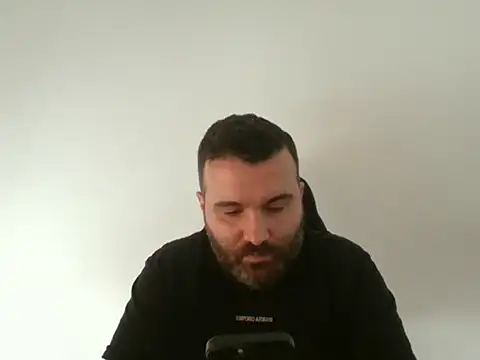 Snapshot of Yasinozturk3232 chatting on November 20, 11:10 am Yasinozturk3232 online show from November 20, 11:10 am