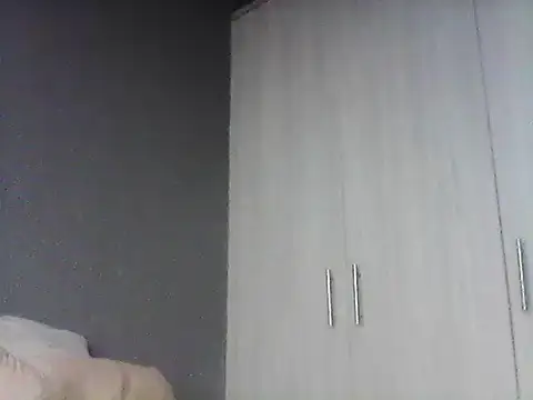 TiaBlaze online show from November 25, 1:55 pm