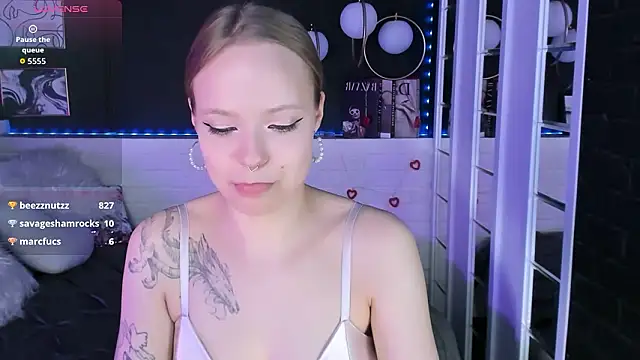 lucy loy online show from February 28, 9:21 am