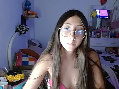 Snapshot of Nanylux chatting on November 25, 3:28 am Nanylux online show from November 25, 3:28 am