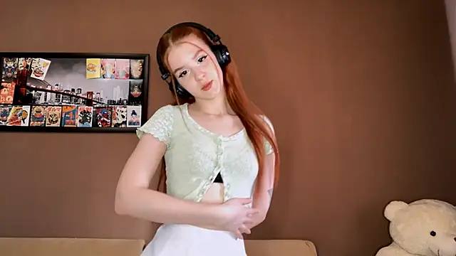 Snapshot of MichelinaCropleys chatting on November 25, 6:13 am MichelinaCropleys online show from November 25, 6:13 am