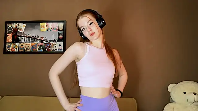 Snapshot of MichelinaCropleys chatting on December 3, 7:16 am MichelinaCropleys online show from December 3, 7:16 am