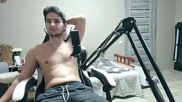 Snapshot of 6thfingq chatting on December 4, 4:38 pm 6thfingq online show from December 4, 4:38 pm