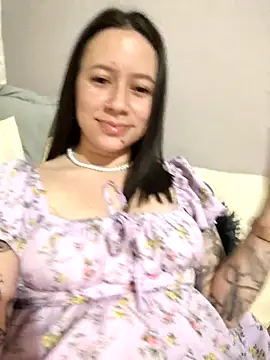 Annie Petters online show from December 3, 2:41 am