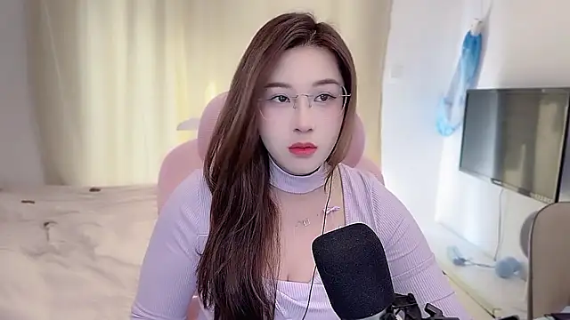 TTtia  online show from January 13, 1:44 am