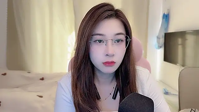 TTtia  online show from January 19, 1:42 am