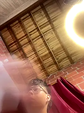 Snapshot of Handsome_boys69 chatting on December 18, 3:56 am Handsome boys69 online show from December 18, 3:56 am