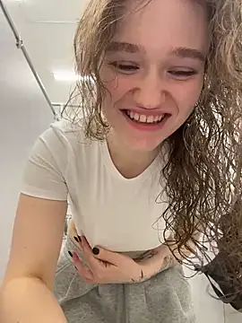 RussianWoman online show from April 8, 3:17 am