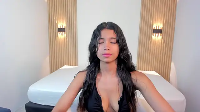 Ashleycooper5 online show from December 1, 8:36 pm