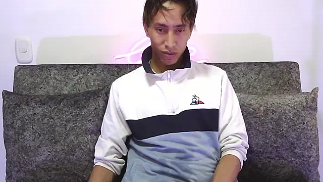 liam  blake online show from November 28, 3:20 am