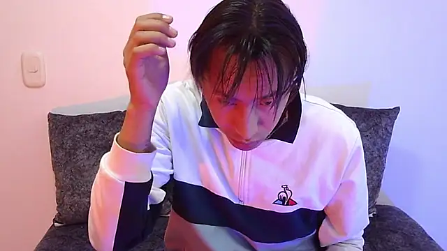 liam  blake online show from November 28, 6:21 pm