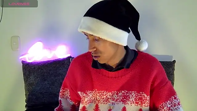 liam  blake online show from December 20, 12:07 am