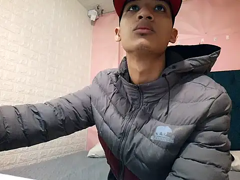 Snapshot of saniasex2025 chatting on December 1, 1:27 pm saniasex2025 online show from December 1, 1:27 pm