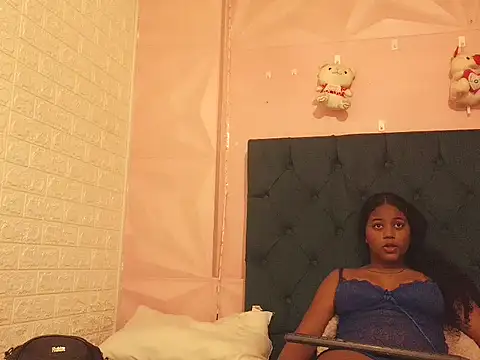 Snapshot of saniasex2025 chatting on December 16, 4:56 pm saniasex2025 online show from December 16, 4:56 pm