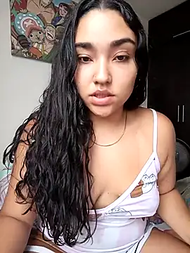 Snapshot of Tinablakee_ chatting on November 28, 3:04 pm Tinablakee online show from November 28, 3:04 pm