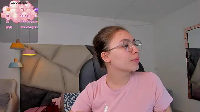 MarieTaylor  online show from February 26, 6:18 pm