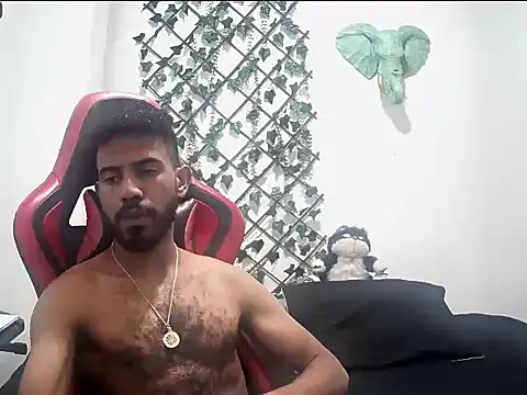 Snapshot of alberthot11 chatting on November 29, 5:21 am alberthot11 online show from November 29, 5:21 am