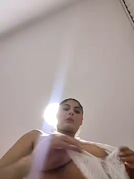 Laia torres1 online show from March 11, 3:45 am