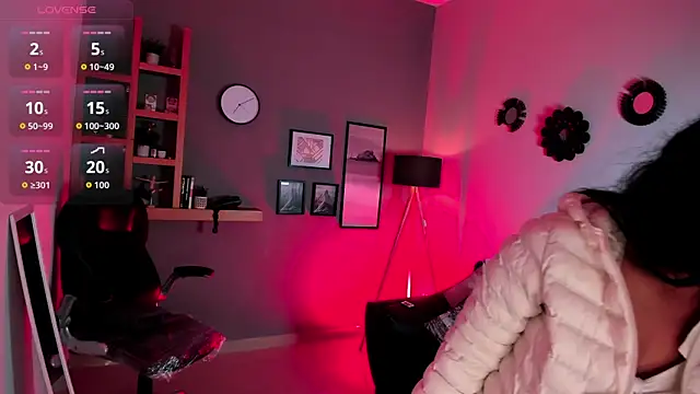 Snapshot of Violet_Kumar chatting on November 29, 8:23 pm Violet Kumar online show from November 29, 8:23 pm