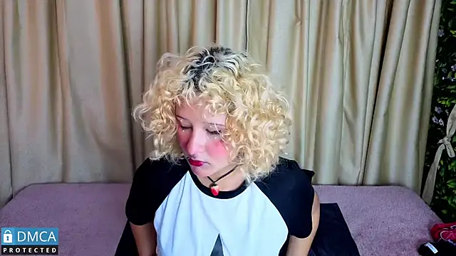 ahsly Zam online show from February 13, 3:02 am