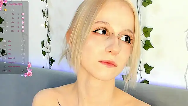 Annyme0w online show from December 5, 4:47 pm