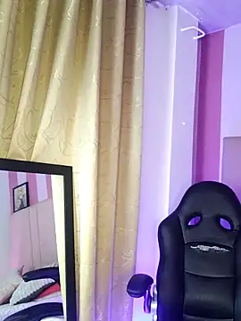 Emmyxxx online show from February 25, 2:16 pm