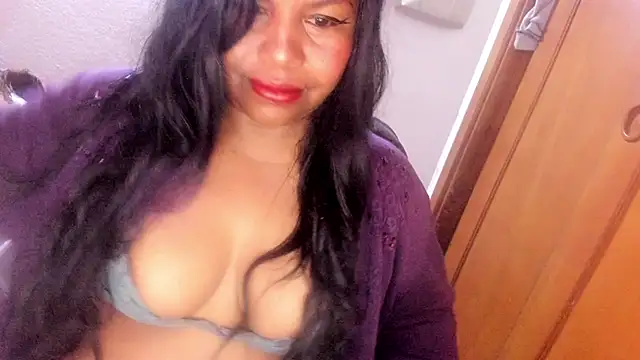 ebonycamelia online show from May 23, 10:52 am