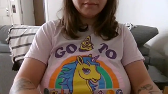 Snapshot of xxxluana chatting on December 2, 4:02 pm xxxluana online show from December 2, 4:02 pm