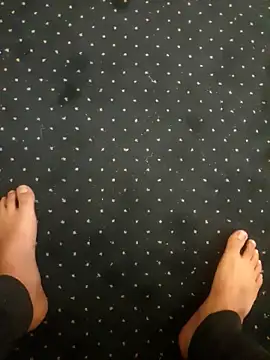 ali09800 online show from April 4, 7:39 am