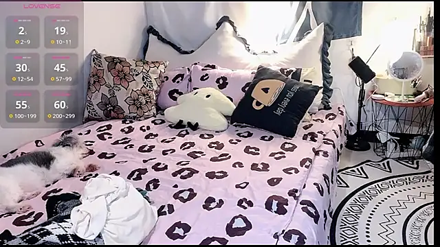 coco-jiang online show from December 20, 4:58 pm