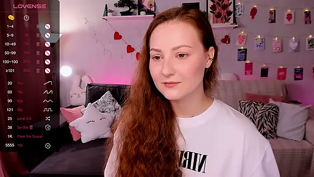 velvet cherry  online show from April 19, 8:57 am