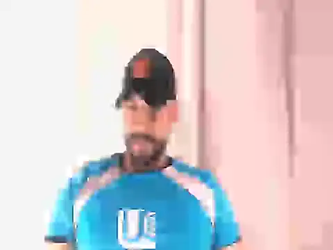 Snapshot of musclehetero chatting on February 12, 3:12 am musclehetero online show from February 12, 3:12 am