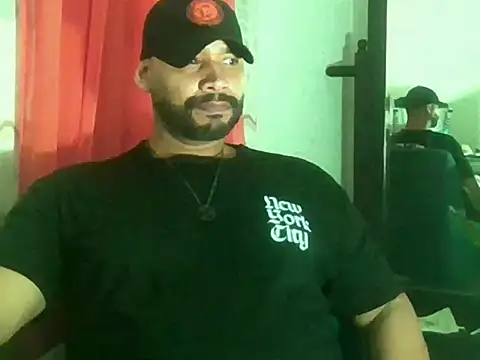musclehetero online show from May 29, 4:43 am