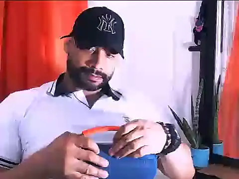 musclehetero online show from May 30, 11:07 am