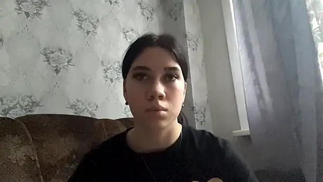 Snapshot of DebbiGoodknight chatting on December 4, 9:40 am DebbiGoodknight online show from December 4, 9:40 am