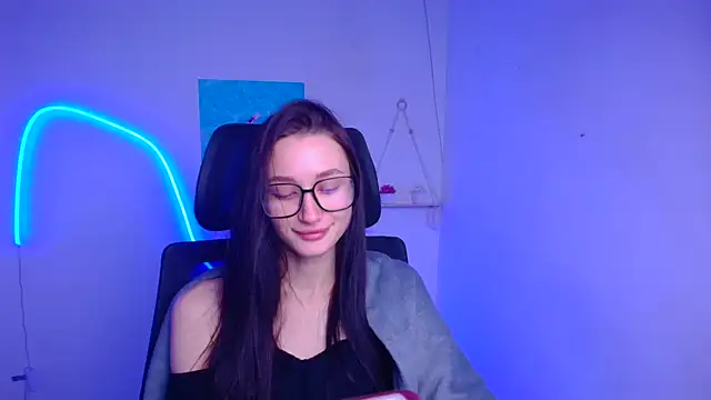 Snapshot of Stella_XO chatting on January 17, 6:29 am Stella XO online show from January 17, 6:29 am