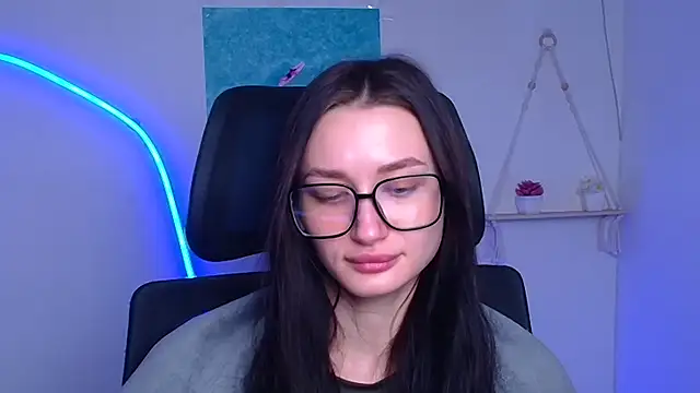 Snapshot of Stella_XO chatting on February 11, 7:02 am Stella XO online show from February 11, 7:02 am