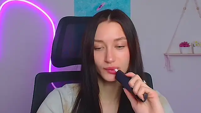 Stella XO online show from April 9, 6:02 am