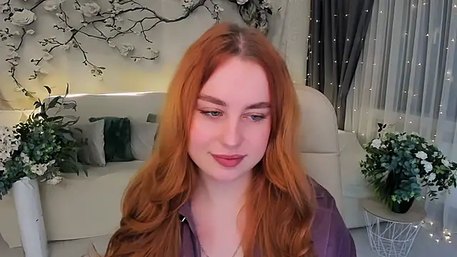 Snapshot of AirySilhouette chatting on November 29, 2:47 am AirySilhouette online show from November 29, 2:47 am