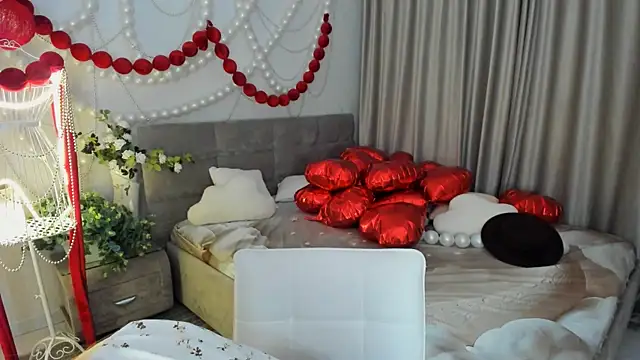 AirySilhouette online show from February 22, 4:05 pm