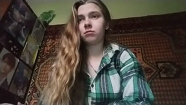 KikiBang online show from November 29, 8:06 am