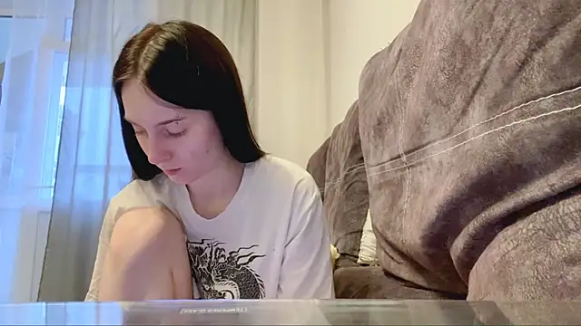 Snapshot of CyberAIice chatting on November 30, 6:28 am CyberAIice online show from November 30, 6:28 am